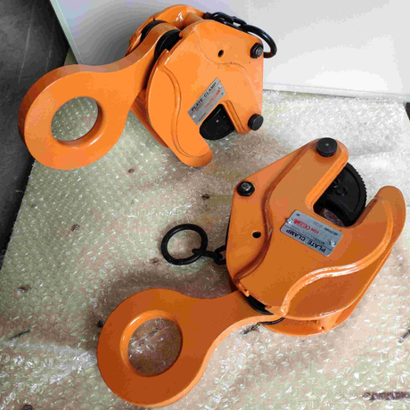 CDH VERTICAL PLATE CLAMP-1.jpg