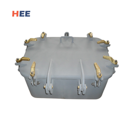 DF-475-5 ESCOTILLA ESTANCA ELEVADA PARA 8 PERROS